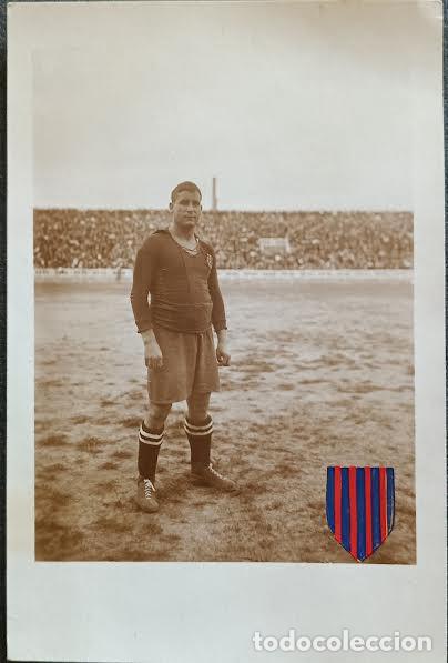 Fotograf&iacute;a antigua: AGUSTIN SANCHO. JUGADOR C.F.BARCELONA (BAR&Ccedil;A) POSTAL FOTOGRAFICA 13,5X9CM. CASTELLON