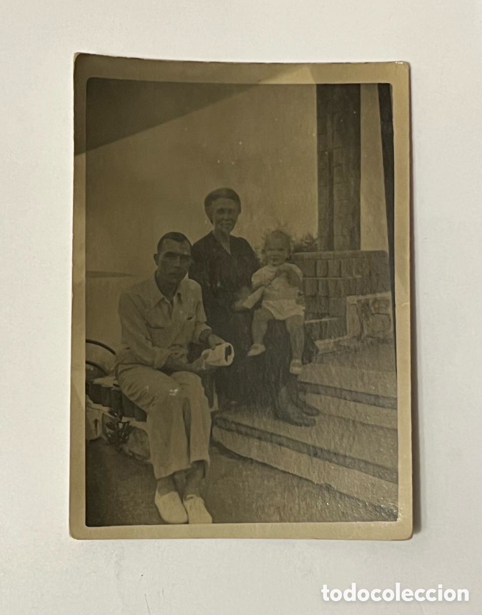 Fotograf&iacute;a antigua: SANTANDER, Minuteros .. Fotograf&iacute;a familiar para el recuerdo.. (h.1930?) Med&iacute;das: 9 x 7 cm