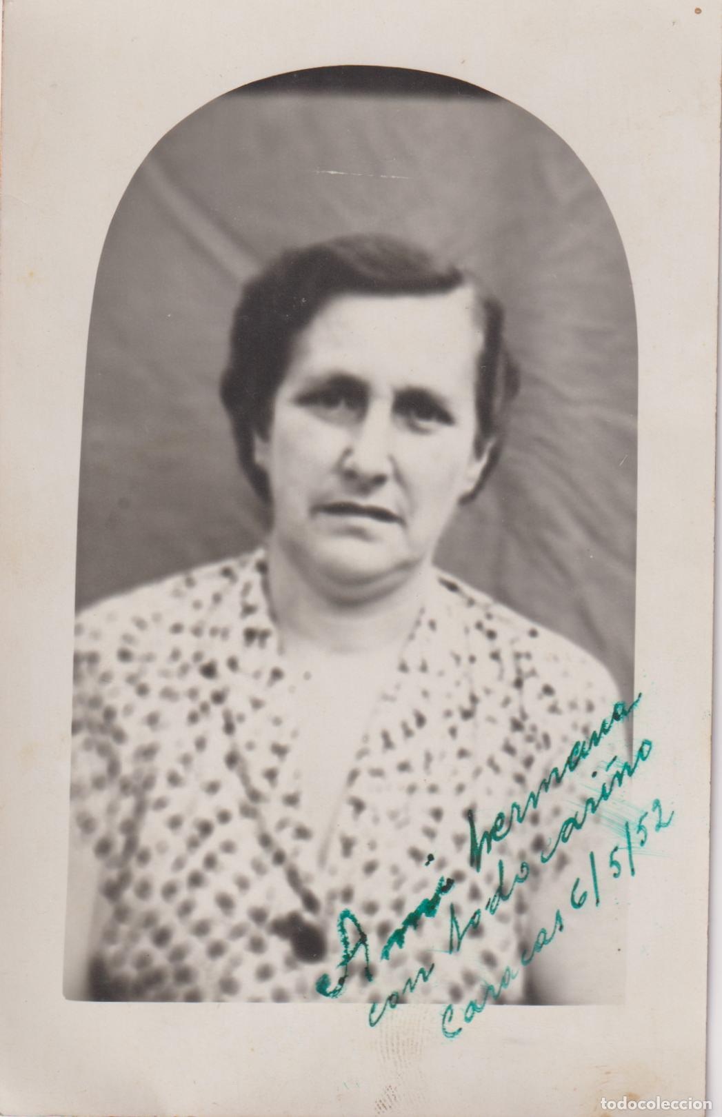 Fotograf&iacute;a antigua: RETRATO FOTOGR&Aacute;FICO EN BLANCO Y NEGRO DE UNA MUJER &ndash; CARACAS 1952