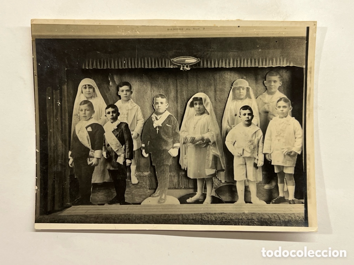 Fotografia antiga: BILBAO. Fotograf&iacute;a Composici&oacute;n Teatral Primera Comuni&oacute;n.. los 10 hijos de mi abuelo (h.1920?)