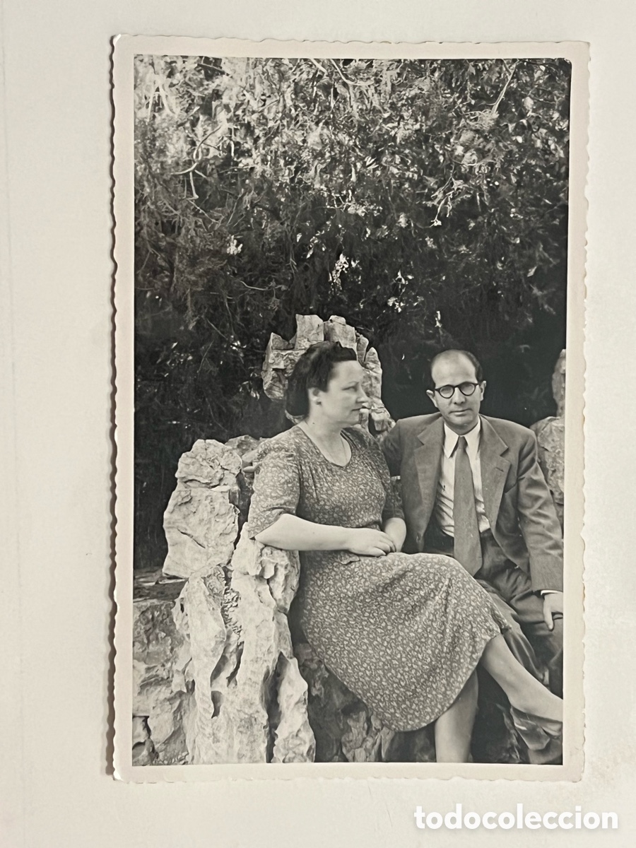 Fotograf&iacute;a antigua: VILANOVA I LA GELTRU&hellip; Fotograf&iacute;a Don Leopoldo Cabr&eacute; y Se&ntilde;ora.., Septiembre de 1946