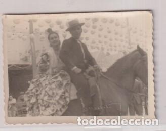 Alte Fotografie: Feria de Abril. Fotograf&iacute;a (8x6 c.) Al Dorso: Feria 1946