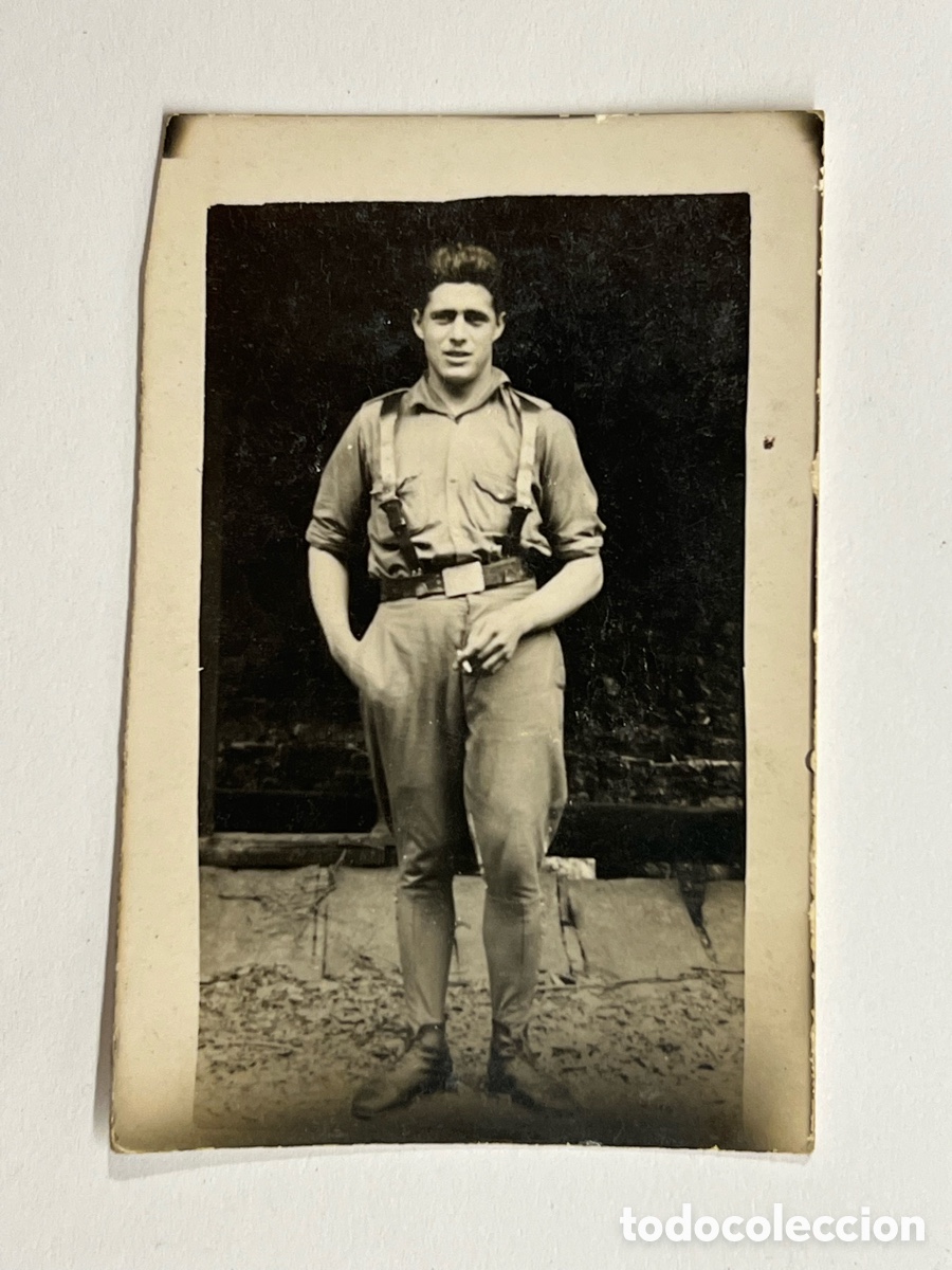 Fotograf&iacute;a antigua: MINUTEROS. Joven Soldado de Postguerra Civil Espa&ntilde;ola.. (h.1940?) Med&iacute;das: 4,5 x 7 cm.,