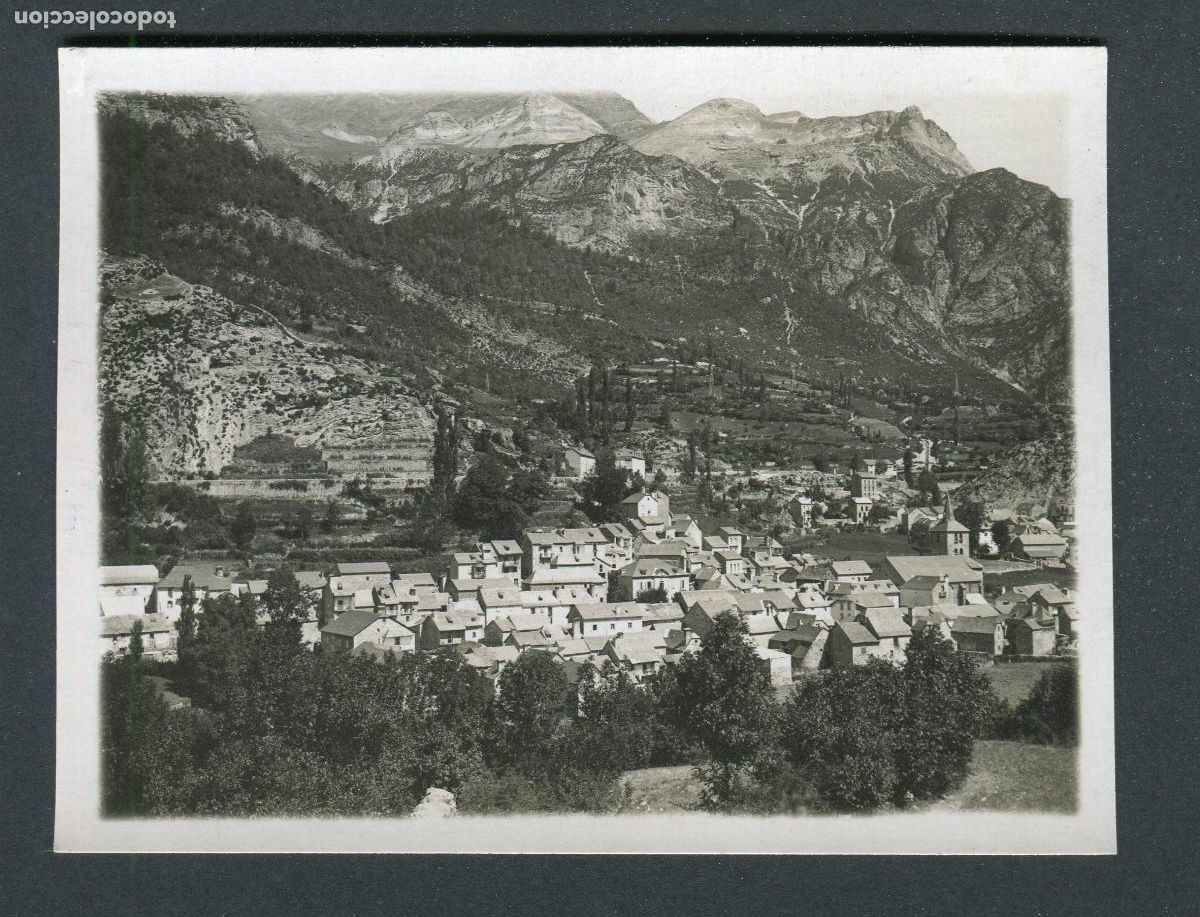 Fotograf&iacute;a antigua: PUEBLO DEL PIRINEO. Arag&oacute;n. 115x90mm