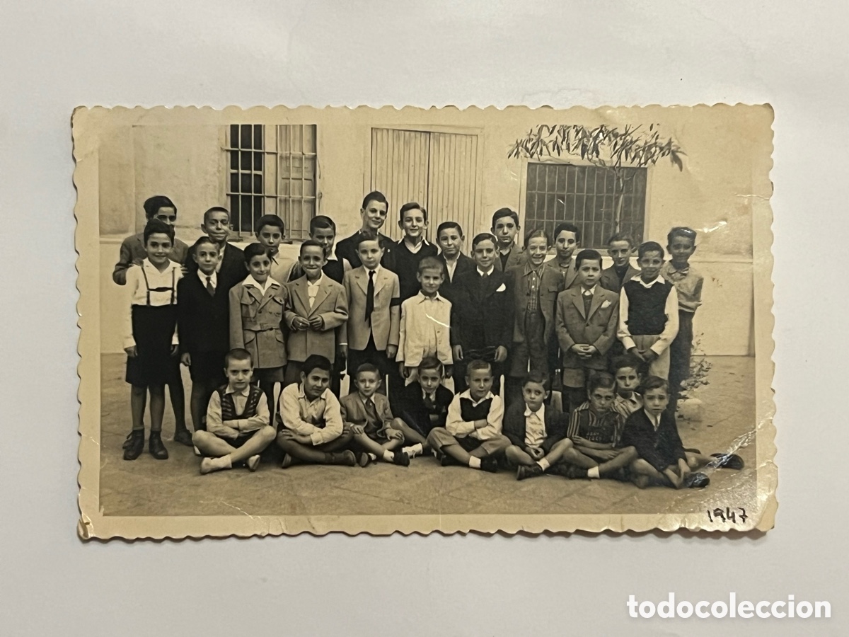 Fotograf&iacute;a antigua: VALENCIA RUZAFA.. ? Colegio de Don Juan de Dios Monta&ntilde;es. Recuerdo Escolar del barrio (a.1947)