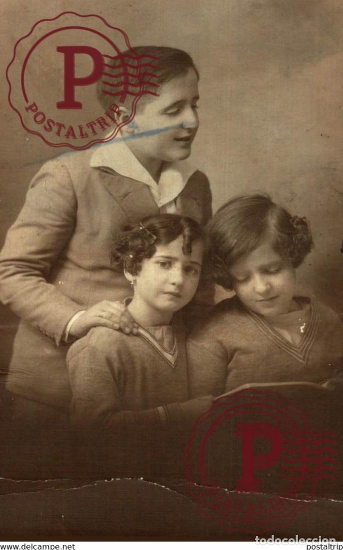 Fotograf&iacute;a antigua: RETRATO HERMANOS PORTRAIT FAMILY BROTHER AND SISTERS FOTOGRAF&Iacute;A FOTOPOSTAL PHOTO POSTCARD