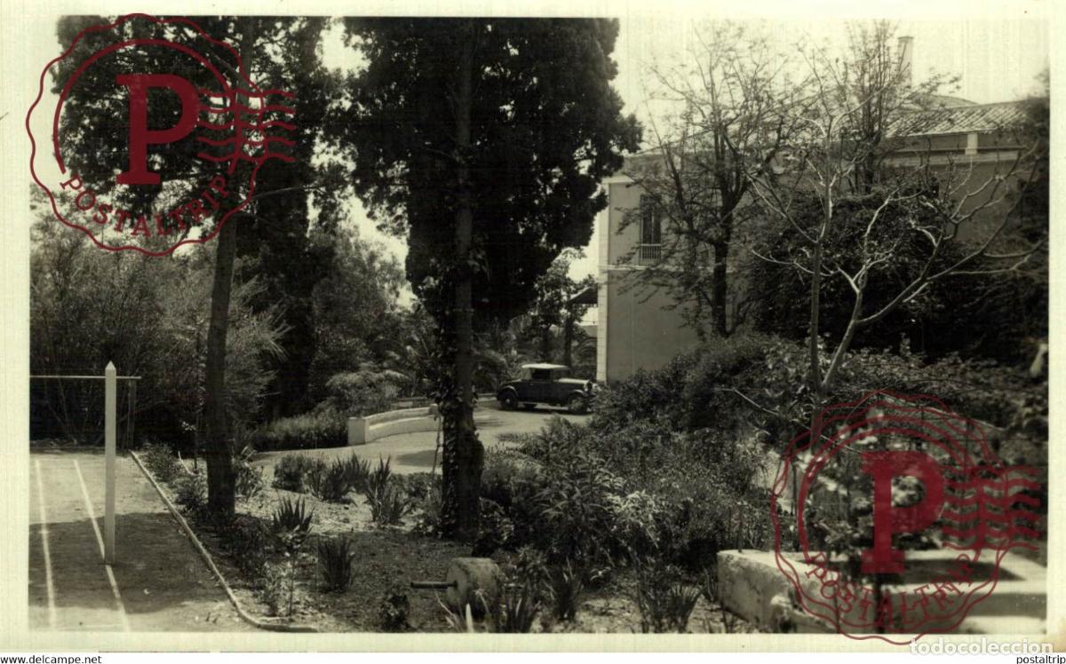 Fotograf&iacute;a antigua: JARDIN COCHE ANTIGUO CAR IN THE GARDEN FOTOGRAF&Iacute;A FOTOPOSTAL PHOTO POSTCARD