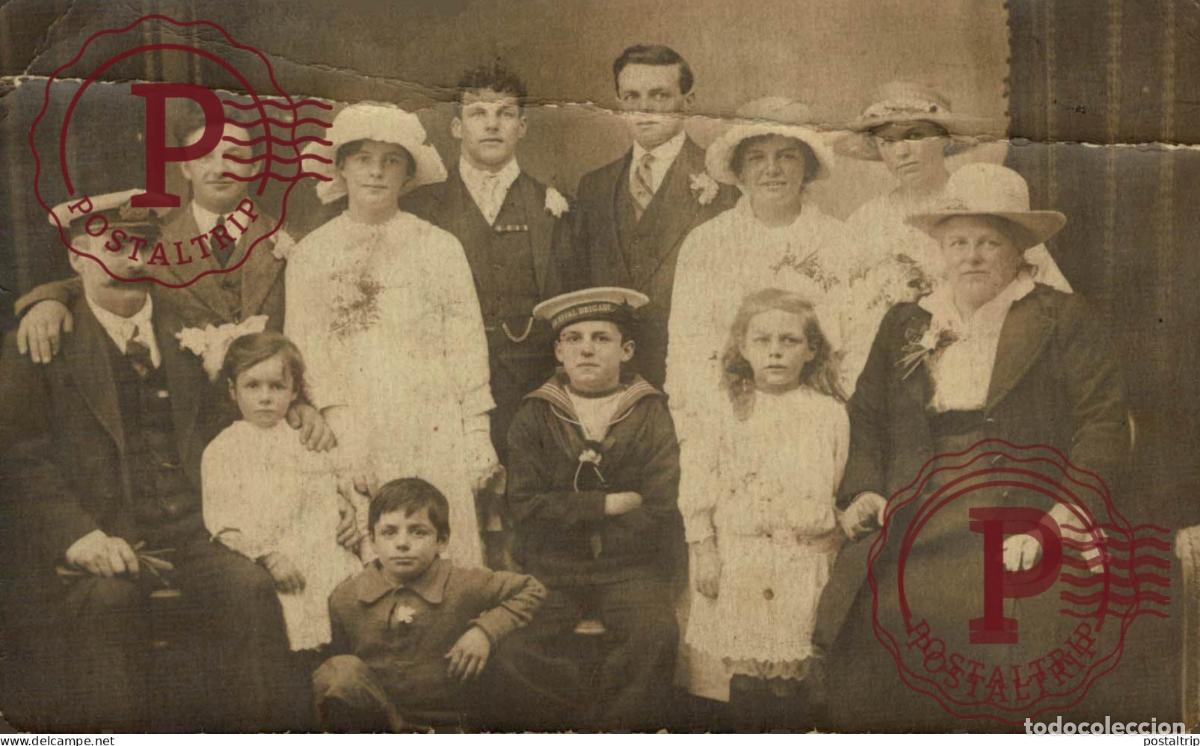 Fotograf&iacute;a antigua: RPPC. FOTOPOSTAL. doblada. blend.