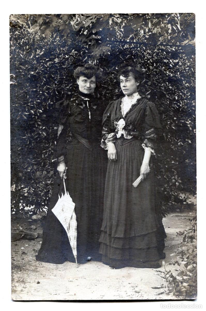 Fotograf&iacute;a antigua: CPA Foto moda femenina Belle &Eacute;poque sombrillas y encajes
