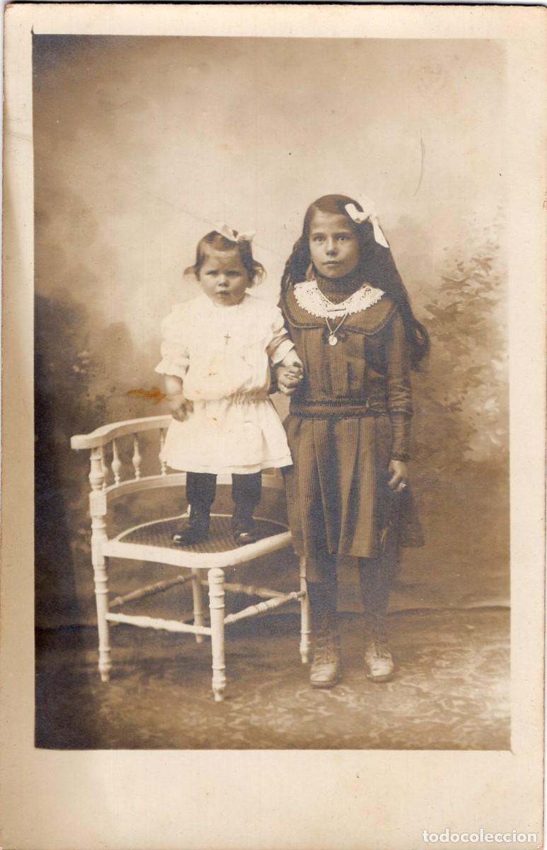 Fotograf&iacute;a antigua: CPA Foto chica elegante con ni&ntilde;a en estudio en Margon el 22 de agosto 1916
