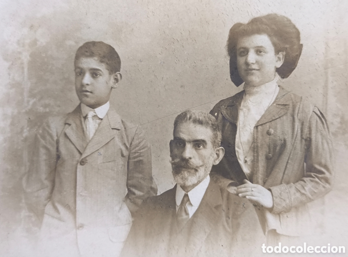 Fotograf&iacute;a antigua: FOTOGRAF&Iacute;A RETRATO FAMILIAR FOT&Oacute;GRAFO CELEDONIO P. L&Oacute;PEZ MADRID C. 1910