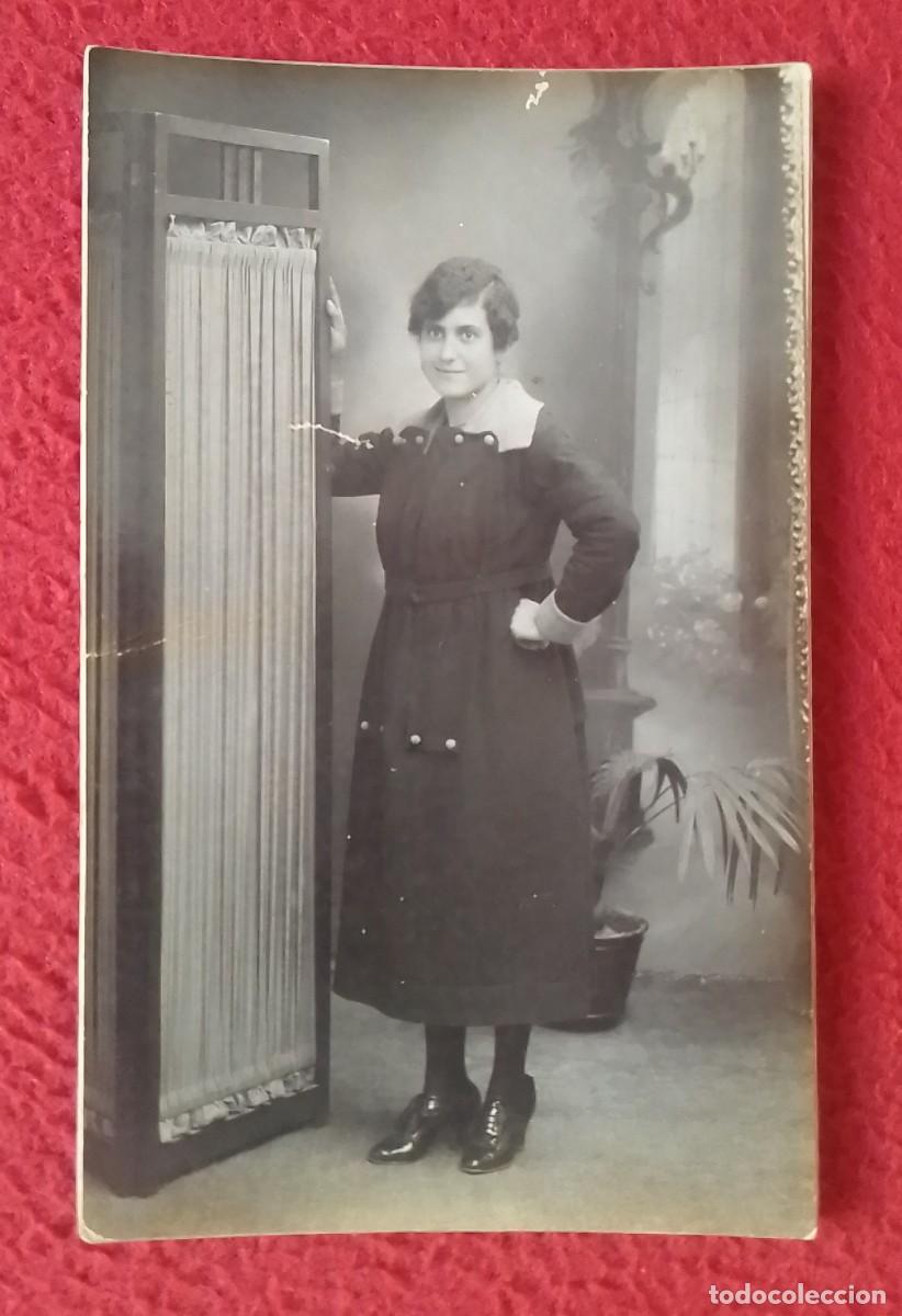 Fotografia antica: ANTIGUA POSTAL POSTCARD FOTOGR&Aacute;FICA O SIMIL MUJER ARTES FOTOGR&Aacute;FICAS C. SOL&Aacute; ARENYS DE MAR BARCELONA