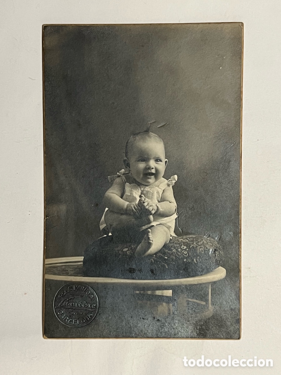 Fotograf&iacute;a antigua: BEB&Eacute;, Alegre y sonriente.. Barcelona (h.1900?) Estudio fotogr&aacute;fico Fco. Juan Pijuan..