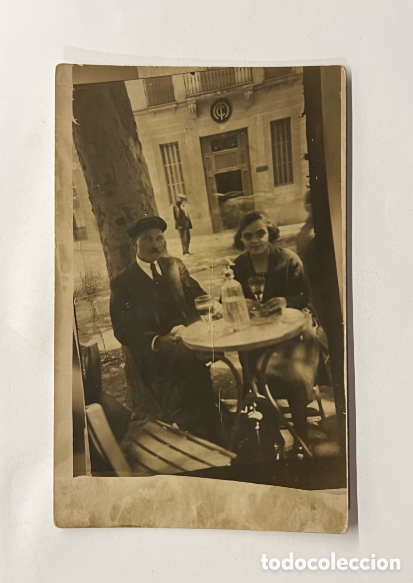 Fotografia antica: MANRESA ?? Fotograf&iacute;a antigua sede de la Caixa d&rsquo;Estalvis&hellip; ??? Fotograf&iacute;a tomada (h.1920?)