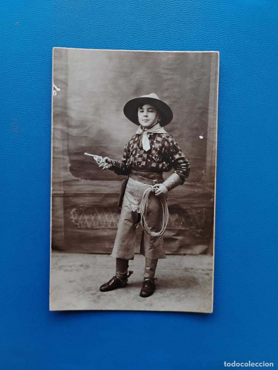 Fotograf&iacute;a antigua: ANTIGUA FOTO/TARJETA POSTAL - NI&Ntilde;O DISFRAZADO DE VAQUERO - FOTO-ART ROVIRA BARCELONA