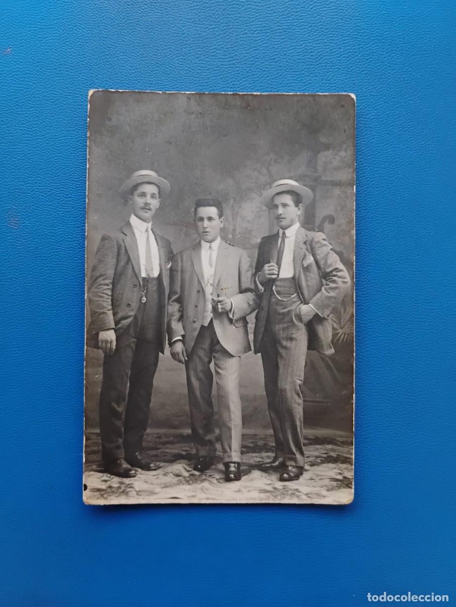 Fotograf&iacute;a antigua: ANTIGUA FOTO/TARJETA POSTAL - TRES JOVENES POSANDO - FOTO GRAFIA DE J. GARCIA BARCELONA