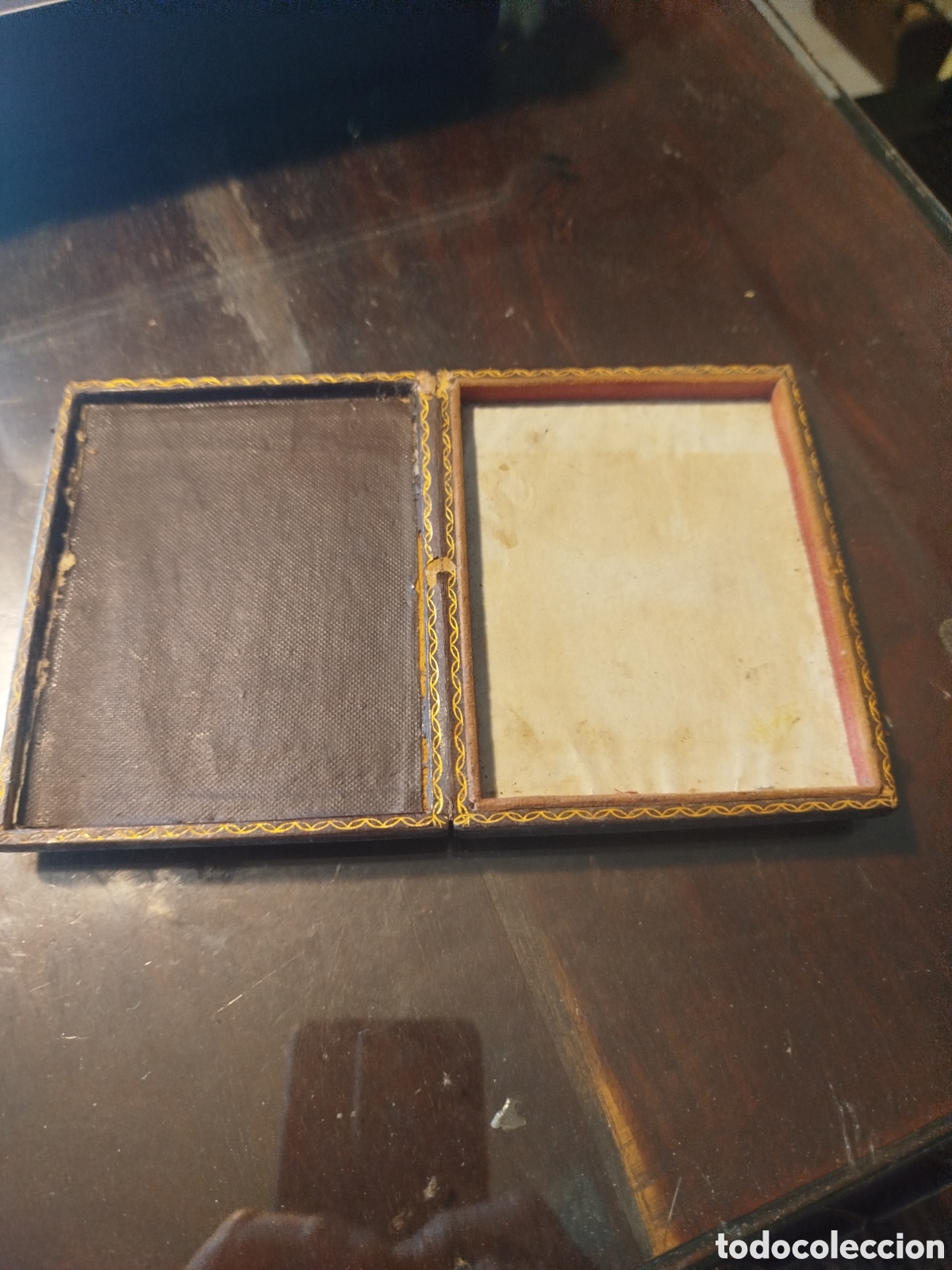 Fotograf&iacute;a antigua: Caja de guatapacha para daguerotipo