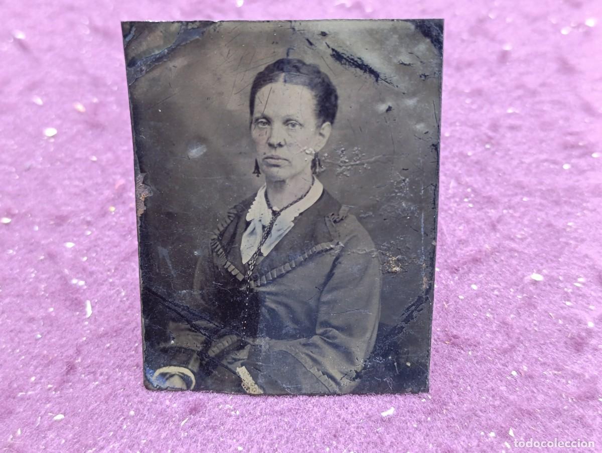 Fotograf&iacute;a antigua: S. XIX, Antiguo Ferrotipo, se&ntilde;ora posando a medio cuerpo
