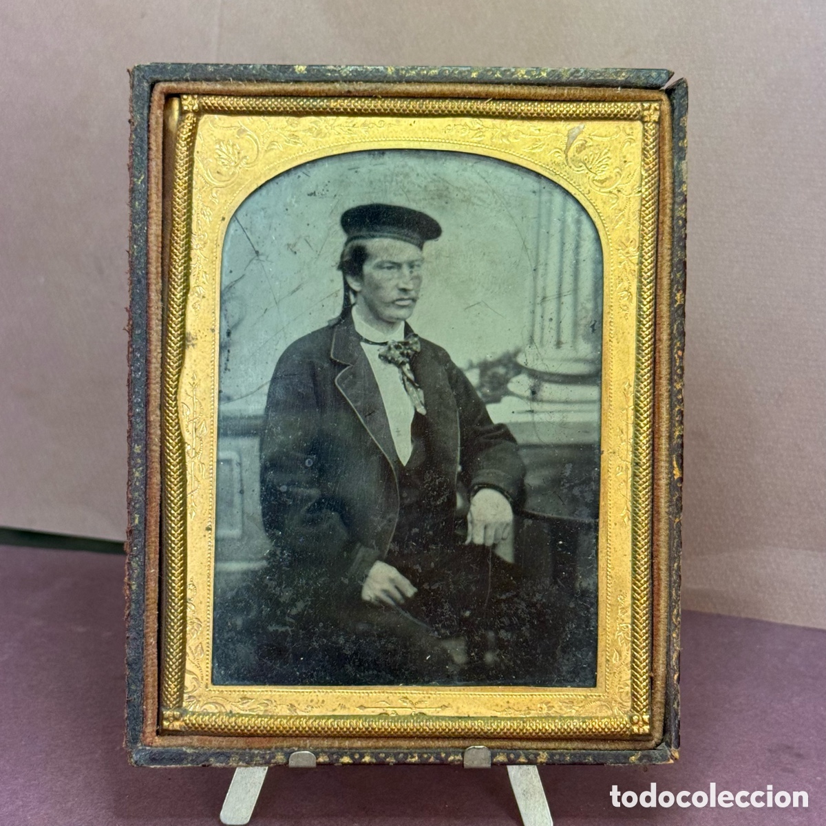 Fotograf&iacute;a antigua: Daguerrotipo - S. XIX - Caballero en estudio - 12x9,5cm