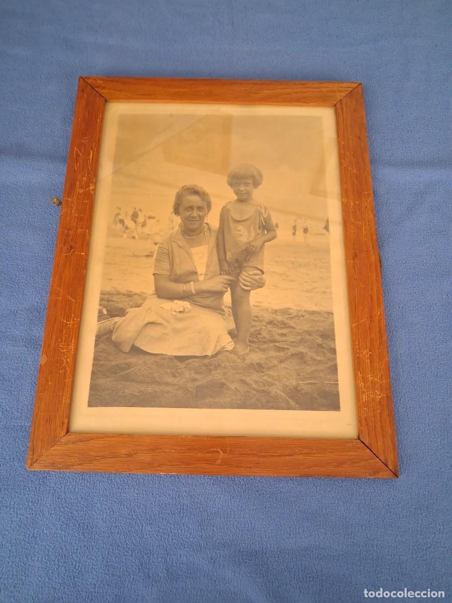Fotografia antica: FOTOGRAFIA PLAYA SE&Ntilde;ORA Y NI&Ntilde;A. ANTIGUA.