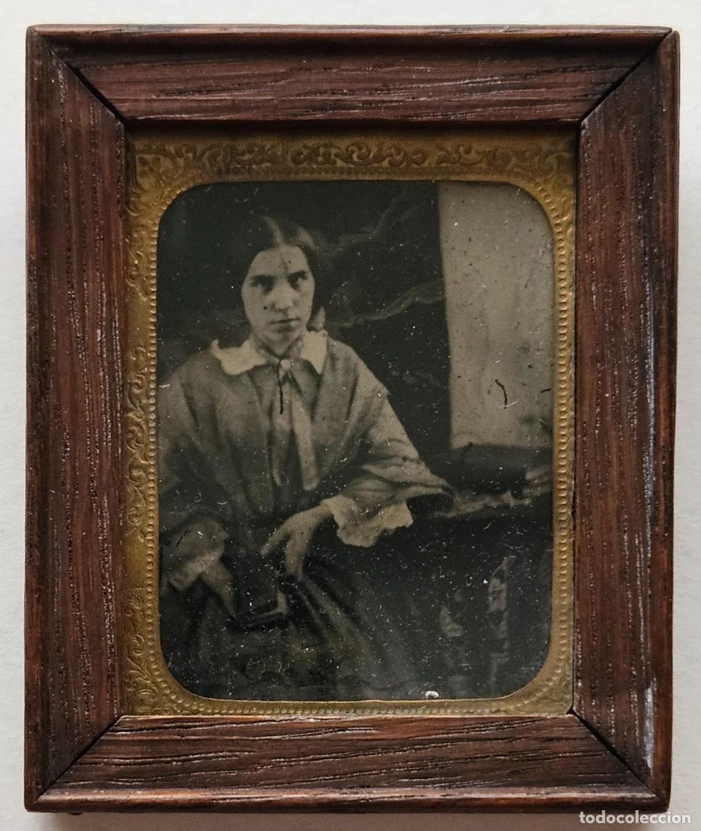 Fotograf&iacute;a antigua: Retrato de mujer, ambrotipo.