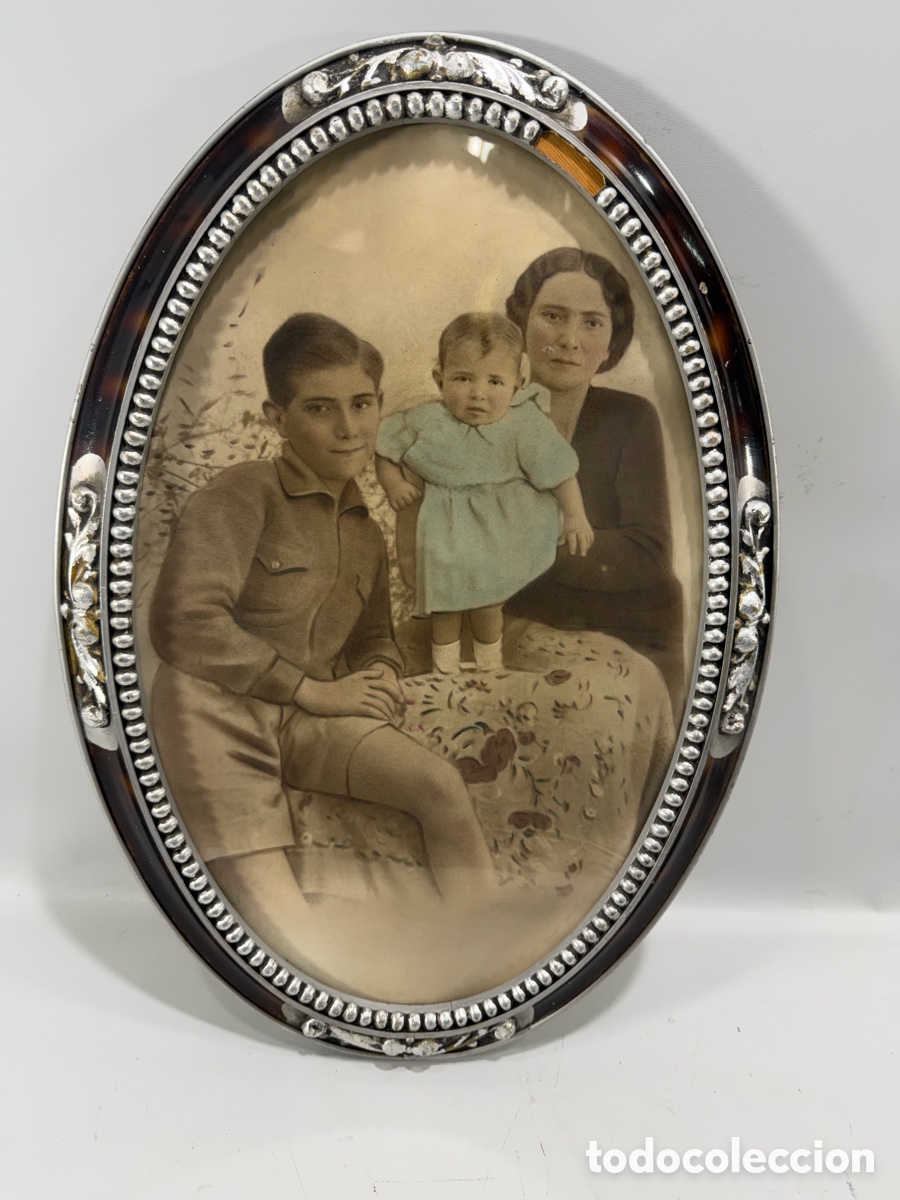 Photographie ancienne: Marco ovalado antiguo de madera con fotograf&iacute;a de 1937