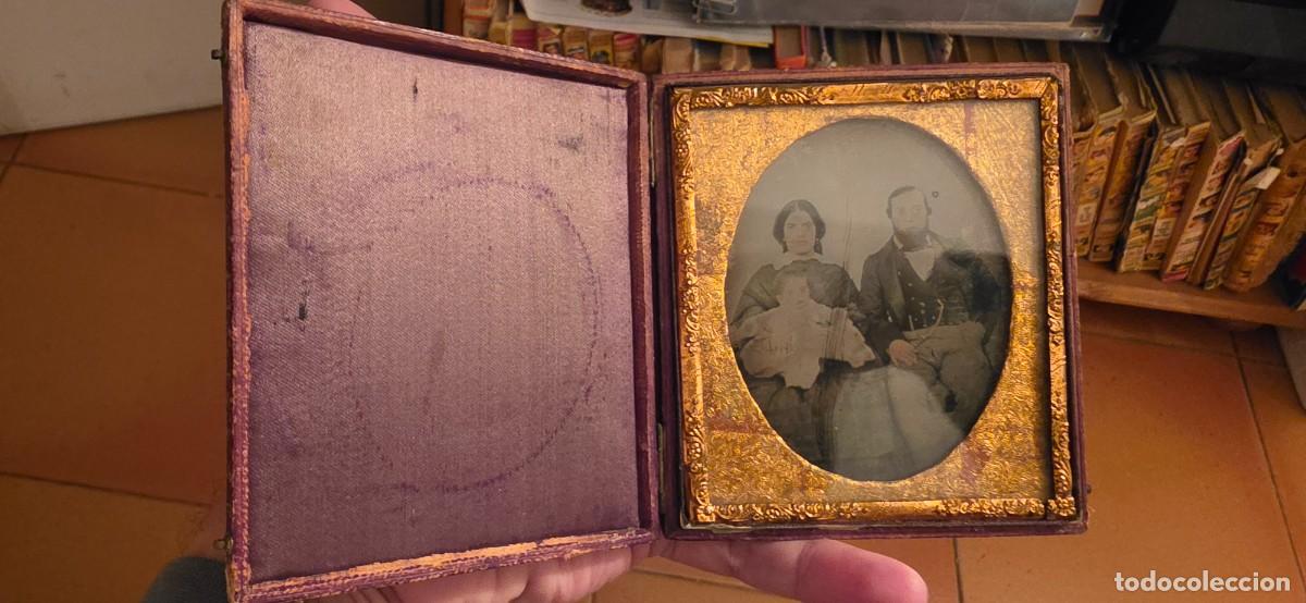 Fotograf&iacute;a antigua: Esoectacular daguerrotipo mediados siglo XIX familia