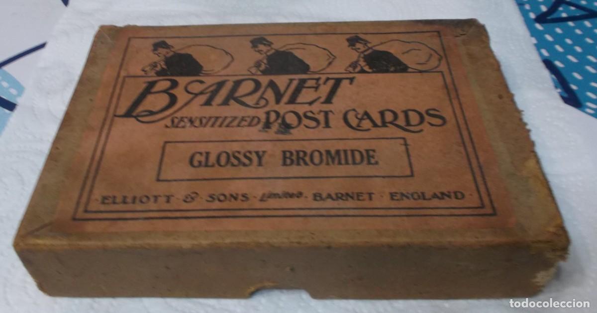 Fotograf&iacute;a antigua: caja carton Barnet Post Cards ferro tipos de cristal de principios del siglo XX