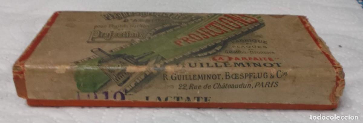 Fotograf&iacute;a antigua: caja carton proyections Guilleminot francesa del siglo XX con 20 ambrotipos