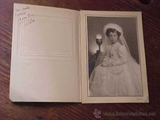 Fotograf&iacute;a antigua: ANTIGUA FOTOGRAFIA RECORDATORIO NI&Ntilde;A DE COMUNION. A&Ntilde;O 1951. FOTOGRAFIA LEIVA DE MALAGA.