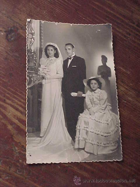 Fotograf&iacute;a antigua: ANTIGUA FOTOGRAFIA RECORDATORIO DE BODA. A&Ntilde;O 1950