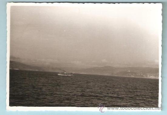 Fotograf&iacute;a antigua: ANTIGUO BARCO DE VAPOR. TROQUELADA 10 X 7 CMS.