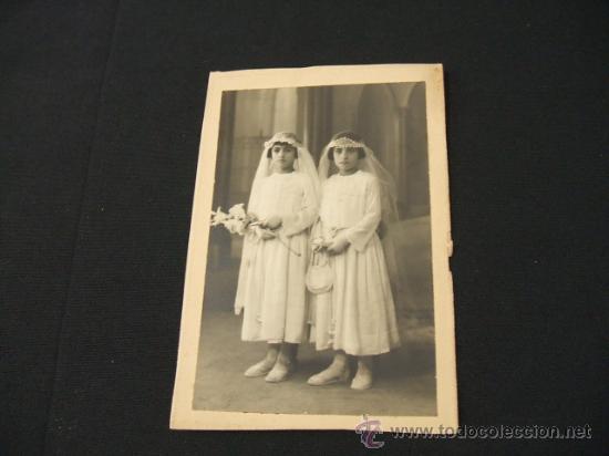 Fotograf&iacute;a antigua: FOTOGRAFIA ANTIGUA ARTISTICA DE DOS NI&Ntilde;AS VESTIDAS DE PRIMERA COMUNION