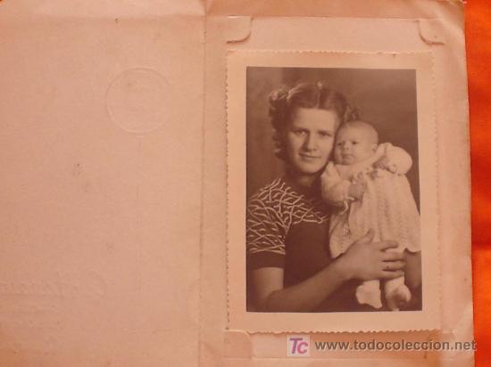 Antique Photography: FOTO DE  UNA JOVEN MAM&Aacute; CON SU BEB&Eacute;