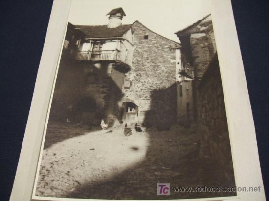 Fotografia antica: FOTOGRAFIA ANTIGUA - UNA CALLE DE ANS&Oacute; - ALTO ARAGON -