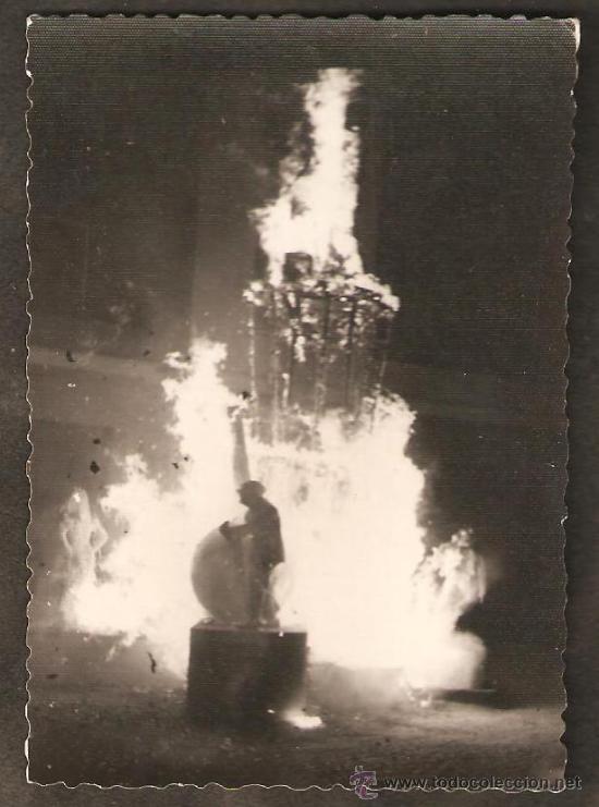 Fotograf&iacute;a antigua: VALENCIA. CREMA DE UNA FALLA - Foto 1