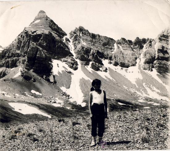 Alte Fotografie: FOTO DE NI&Ntilde;A EN LA MONTA&Ntilde;A 18 X 20 CTM ENVIO GRATIS