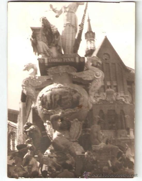 Fotograf&iacute;a antigua: VALENCIA. FALLA PLA&Ccedil;A DEL MERCAT. A&Ntilde;O 1966 - Foto 1