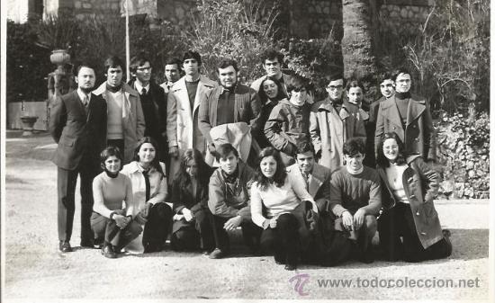 Alte Fotografie: *** PG175 - FOTOGRAFIA - GRUPO DE AMIGOS EN FONTILLES - 1973 - 18 X 12 CM.