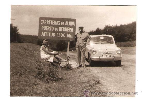 Fotograf&iacute;a antigua: SEAT 600 EN EL PUERTO DE HERRERA (ALAVA).
