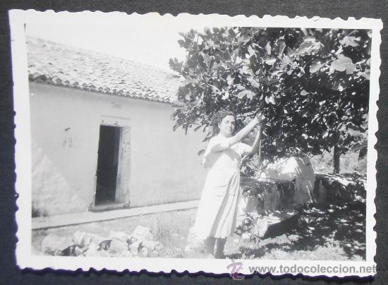 Alte Fotografie: FOTOGRAFIA 8.5X6 CM APROX, LA FOYAS 1943 &iquest;ALICANTE?,  (722)