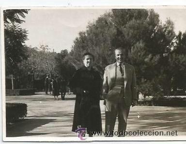 Fotografia antica: ^^^ B71 - FOTOGRAFIA - PAREJA DE PASEO