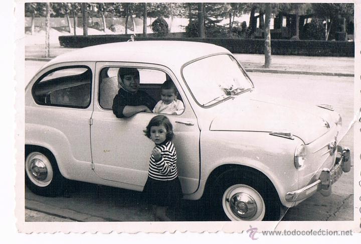 Fotograf&iacute;a antigua: SEAT 600 PRIMERA EPOCA