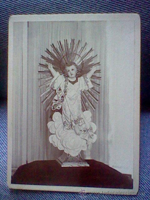 Fotograf&iacute;a antigua: fotografia antigua sobre carton ni&ntilde;o jesus con peana foto particular 11 x 7,5 cms