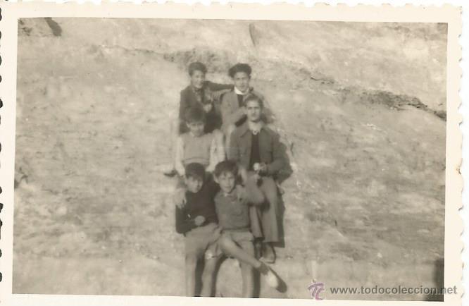 Alte Fotografie: ** Q866 - FOTOGRAFIA - GRUPO DE AMIGOS - ROCAFORT 1942  - RF. 00