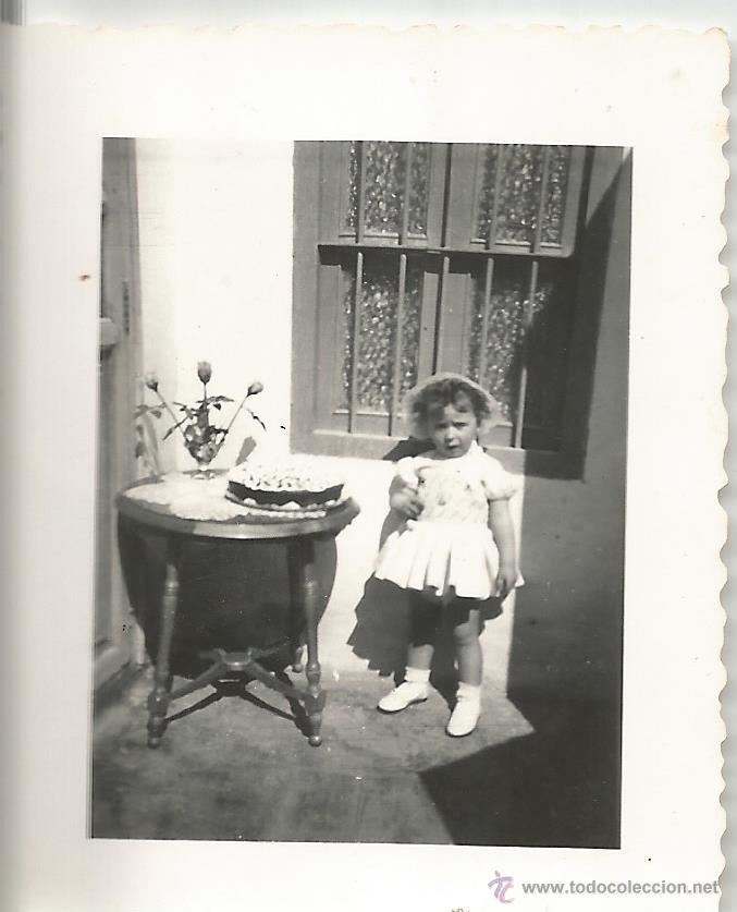 Fotografia antica: *** AB219 - FOTOGRAFIA - PRECIOSA NI&Ntilde;ITA JUNTO A UNA TARTA