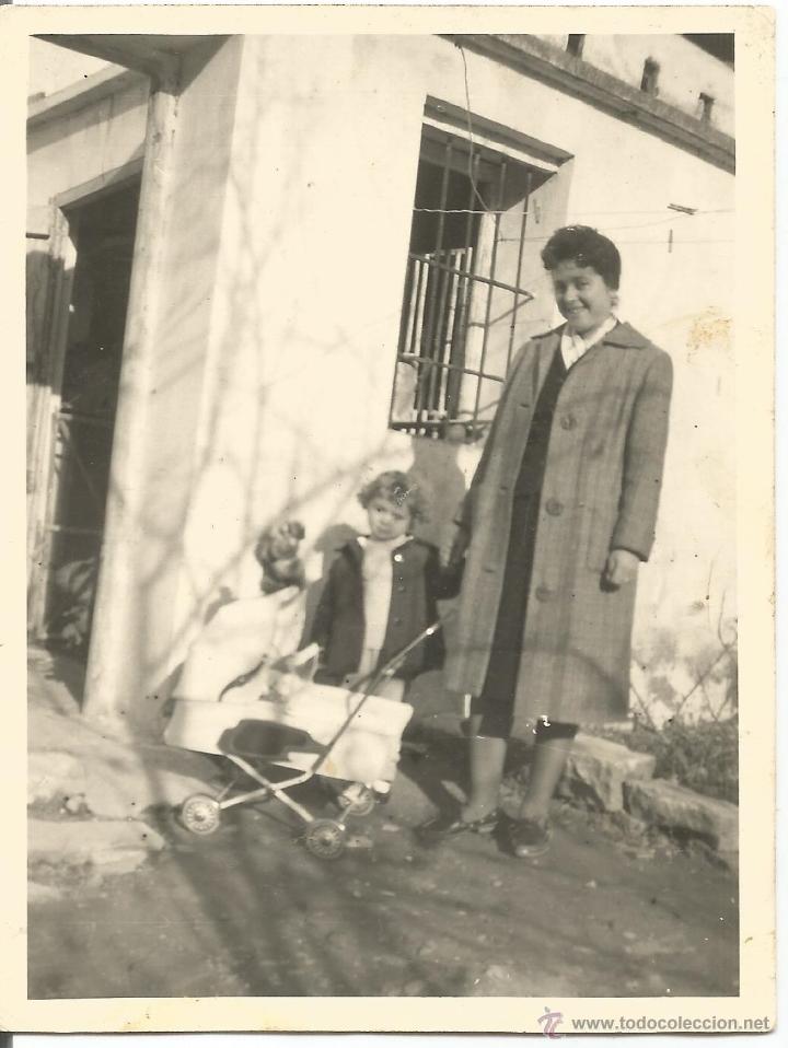 Photographie ancienne: :::: K633 - FOTOGRAFIA - BONITA NI&Ntilde;A CON SU CARRITO DE MU&Ntilde;ECAS Y CON SU MAMA