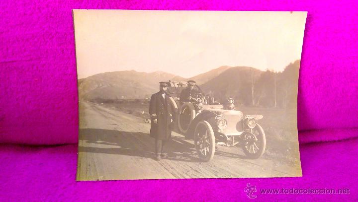 Fotograf&iacute;a antigua: FOTOGRAFIA ANTIGUA DE PRINCIPIOS DEL SIGLO XX CON COCHE FORD O ROVER Y SUS PROPIETARIOS, RARO