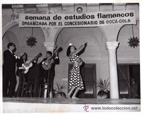 Fotograf&iacute;a antigua: Fotografia original de la semana de estudios flamencos organizada por el concesionario de Coca- Cola