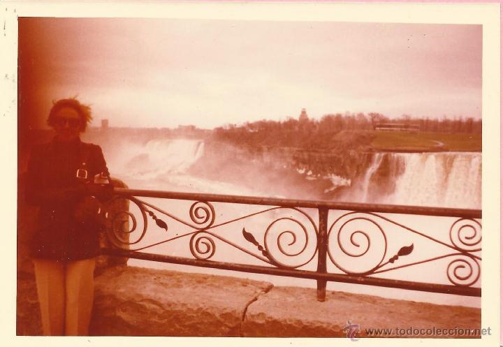 Antique Photography: *** B731 - FOTOGRAFIA - SE&Ntilde;ORA EN BONITO PAISAJE